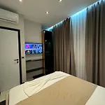 Modern Sueno Lux Tirana