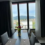 Modern Sueno Lux * Tirana
