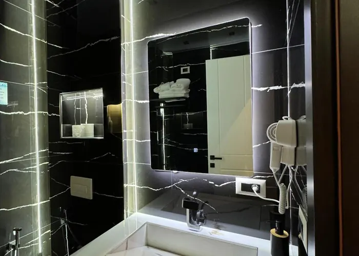 Modern Sueno Lux * Тирана